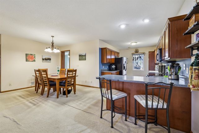 2000 SW 1st Street, Des Moines, IA 50315