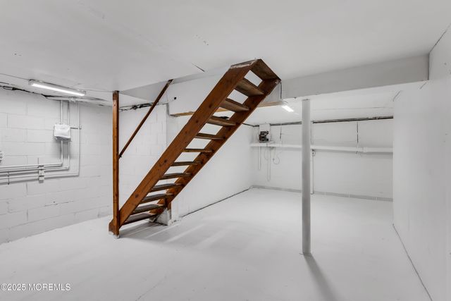 5 Indiana Court A, Matawan, NJ 07747