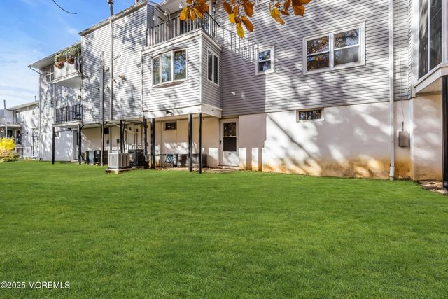 5 Indiana Court A, Matawan, NJ 07747