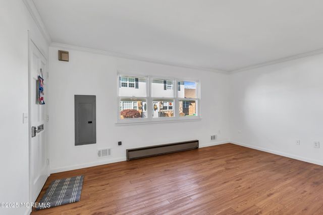 5 Indiana Court A, Matawan, NJ 07747