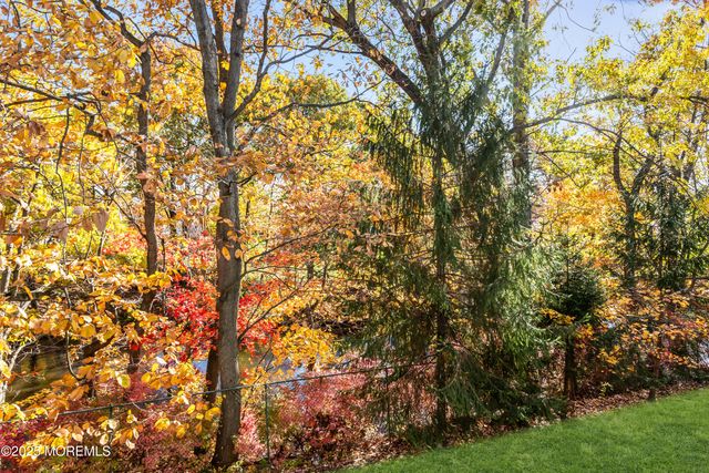 5 Indiana Court A, Matawan, NJ 07747