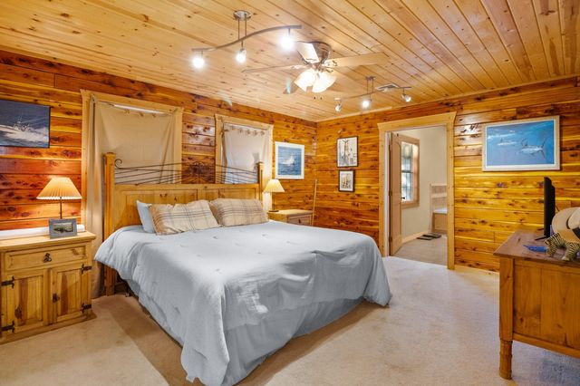 1465 County Road 401, Edna, TX 77957