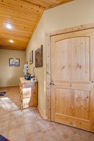 1465 County Road 401, Edna, TX 77957