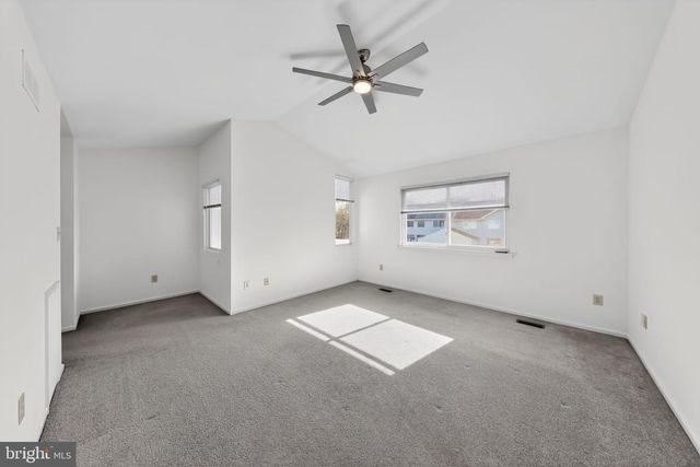 8 O ROURKE CT, Newark, DE 19702