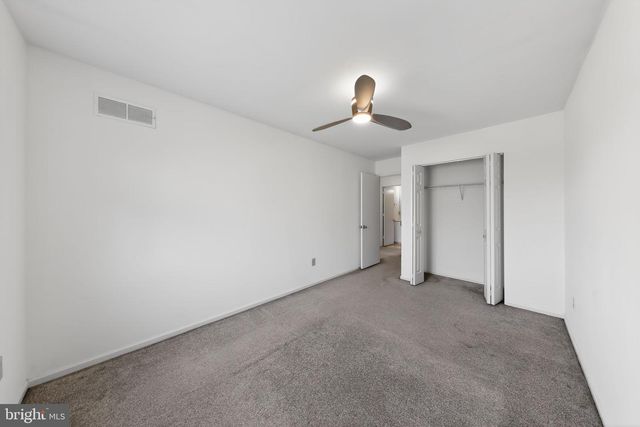 8 O ROURKE CT, Newark, DE 19702