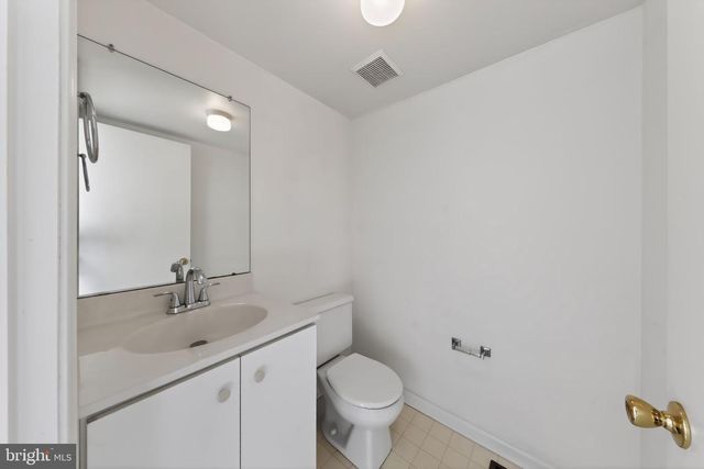 8 O ROURKE CT, Newark, DE 19702