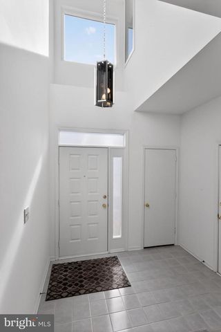 8 O ROURKE CT, Newark, DE 19702