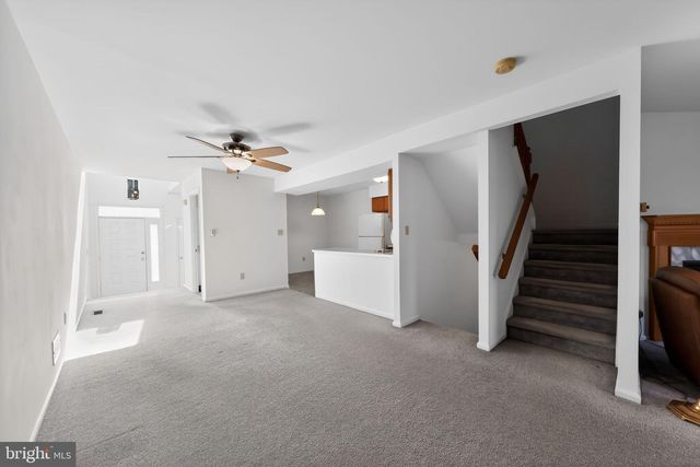 8 O ROURKE CT, Newark, DE 19702