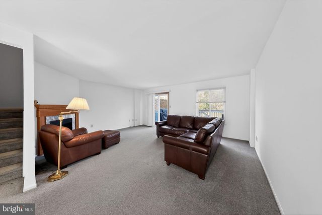 8 O ROURKE CT, Newark, DE 19702