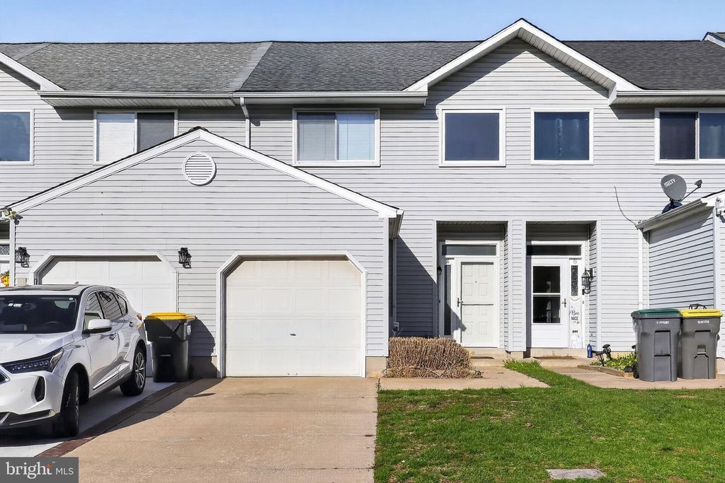 8 O ROURKE CT, Newark, DE 19702