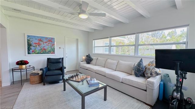 1308 Rosemary LN, Naples, FL 34103