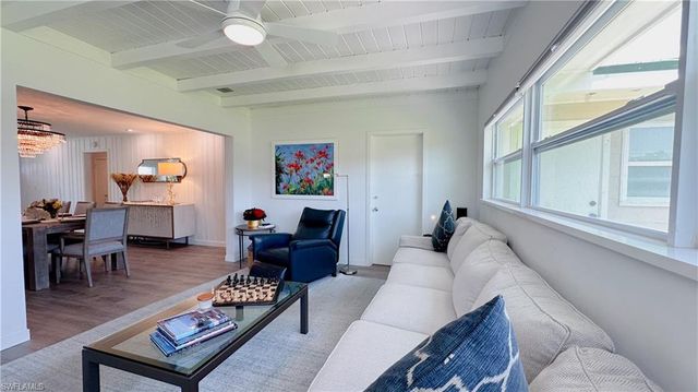 1308 Rosemary LN, Naples, FL 34103