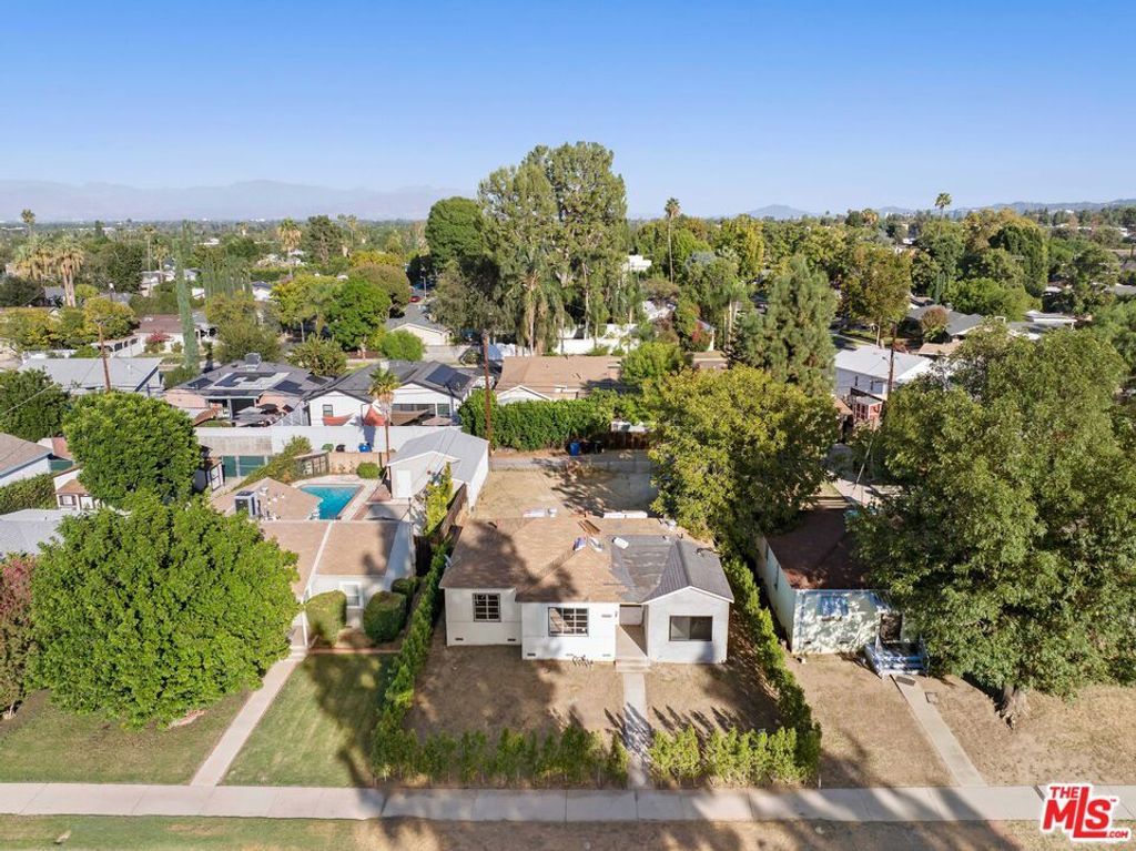 5636 Lindley Avenue, Encino, CA 91316 — exterior