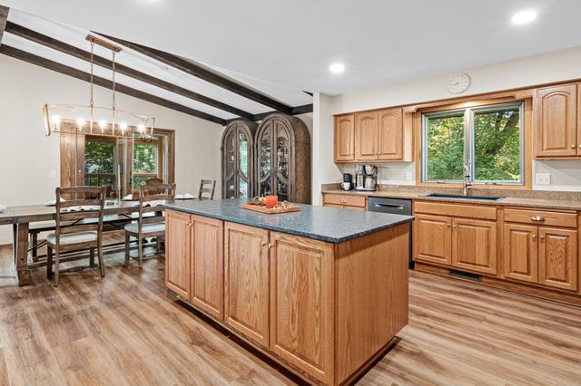 1911 Serendipity Court, New Brighton, MN 55112
