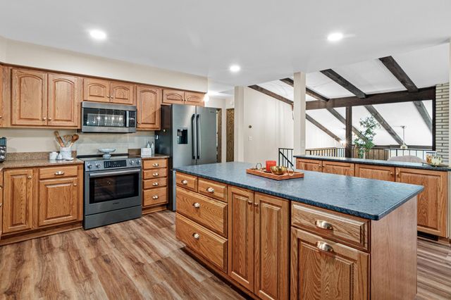 1911 Serendipity Court, New Brighton, MN 55112