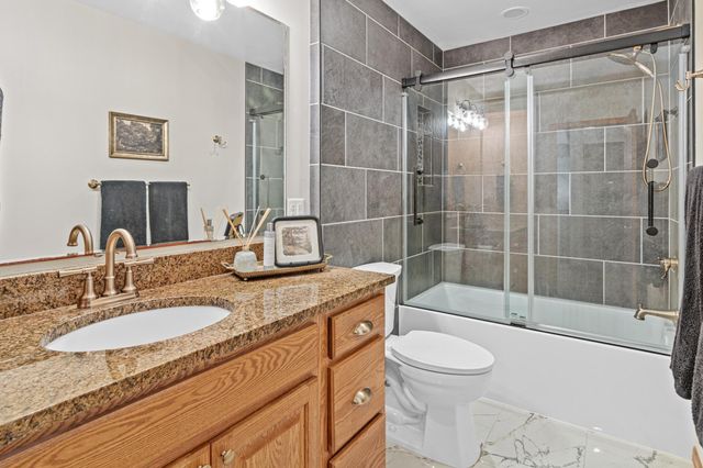 1911 Serendipity Court, New Brighton, MN 55112