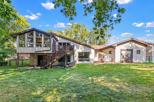 1911 Serendipity Court, New Brighton, MN 55112