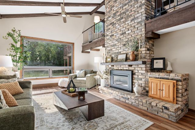 1911 Serendipity Court, New Brighton, MN 55112