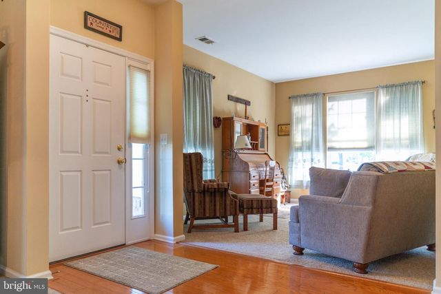 233 BURHOLME DR, Hamilton, NJ 08691