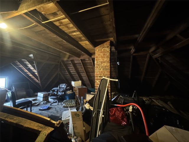 222 POPLAR Street, Erie, PA 16507
