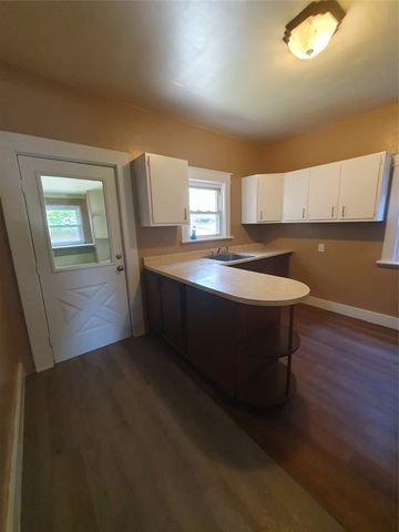222 POPLAR Street, Erie, PA 16507