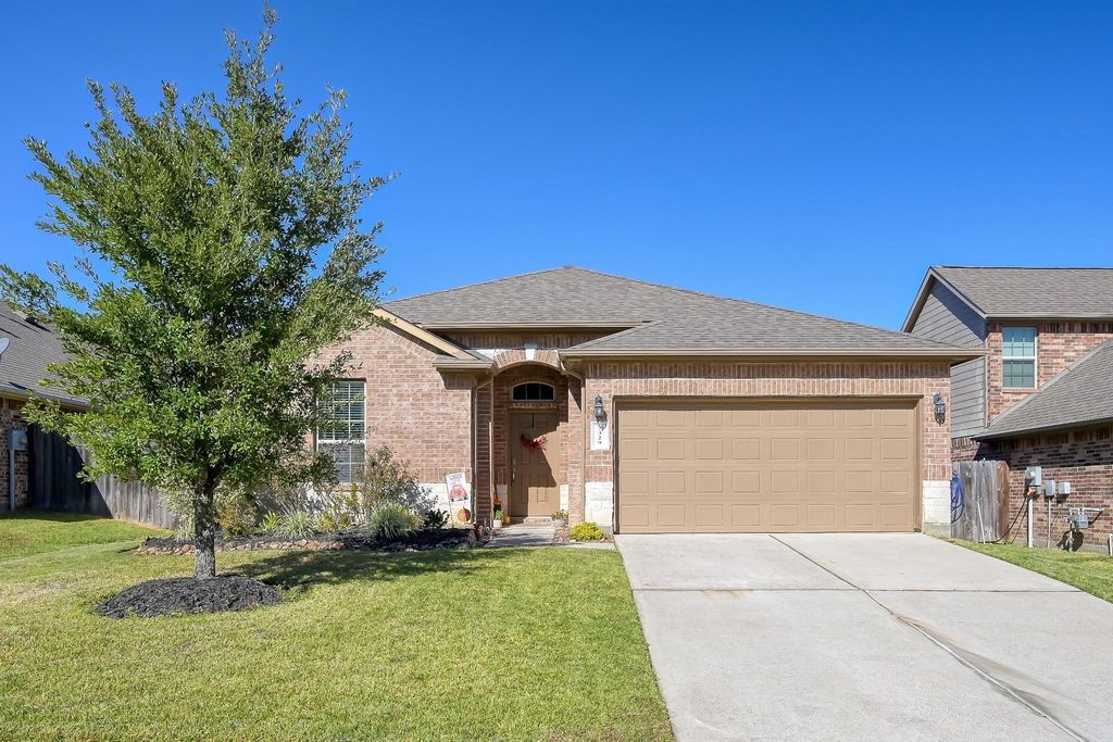 7329 Masquerade Lane, Conroe, TX 77304