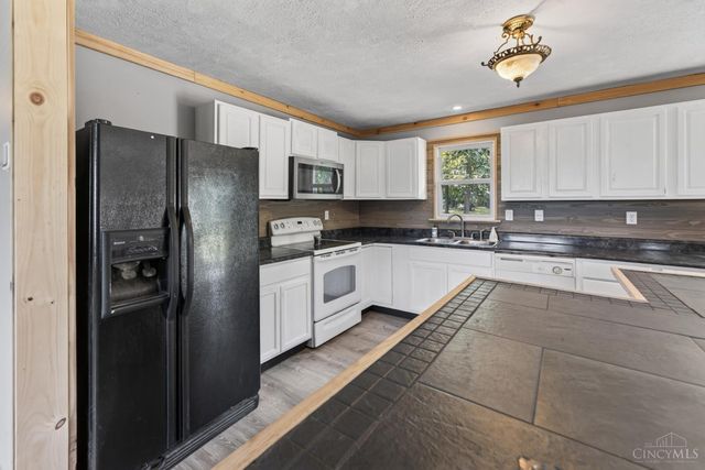 16103 Moon Road, Green Twp, OH 45154