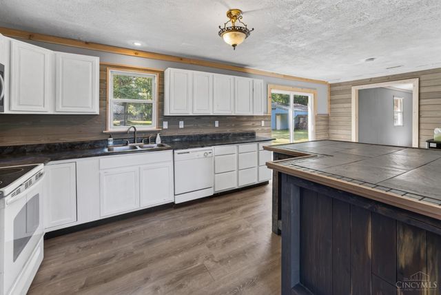 16103 Moon Road, Green Twp, OH 45154
