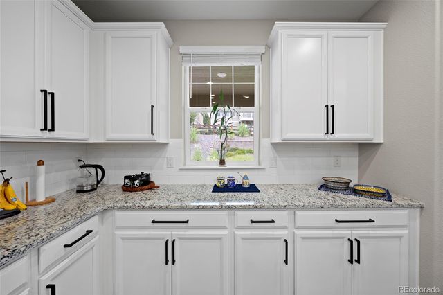 18941 W 84th Avenue, Arvada, CO 80007