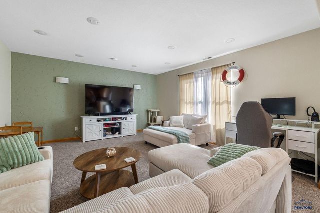 429 DONNA ST, Hermosa, SD 57744