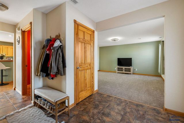 429 DONNA ST, Hermosa, SD 57744