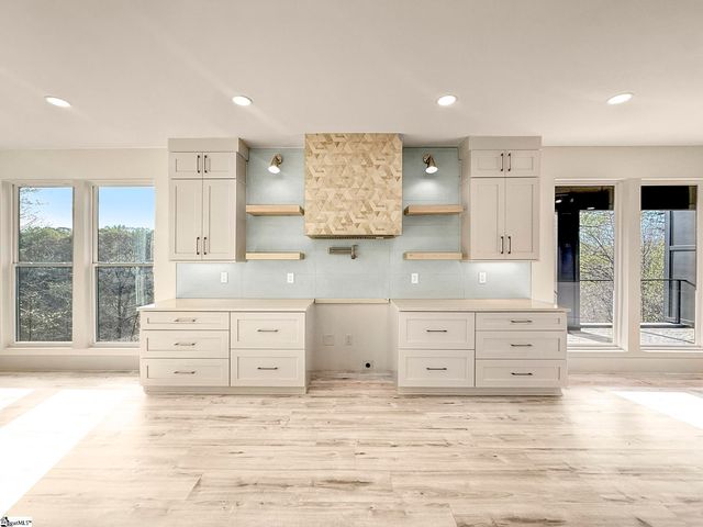 124 Current Drive, Greenville, SC 29611