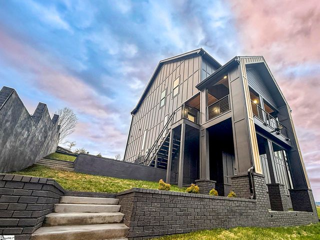 124 Current Drive, Greenville, SC 29611