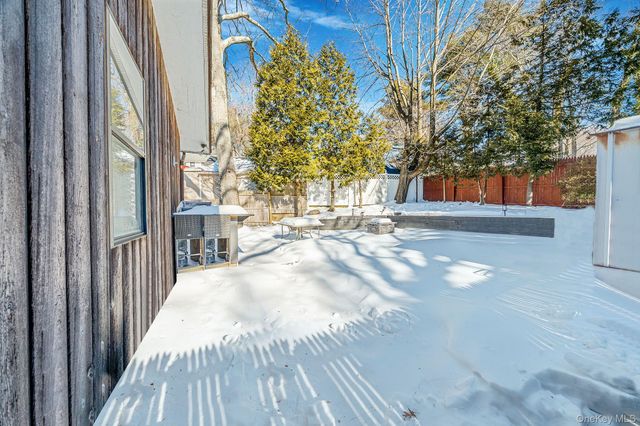 74 Hempstead Drive, Sound Beach, NY 11789