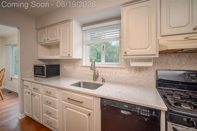 22533 Winfield Road, Novi, MI 48375