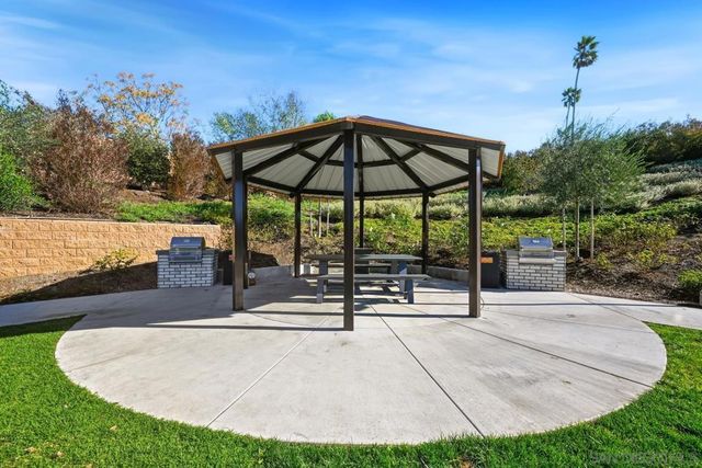 2217 Brix Gln, Escondido, CA 92025