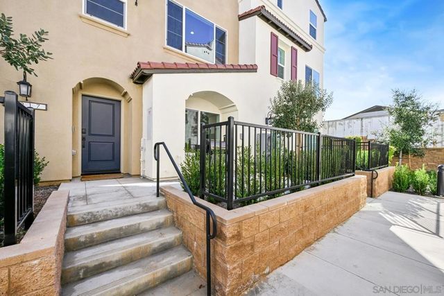 2217 Brix Gln, Escondido, CA 92025