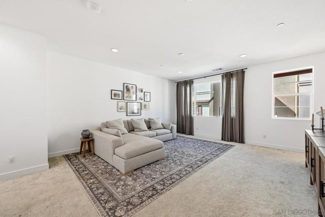 2217 Brix Gln, Escondido, CA 92025