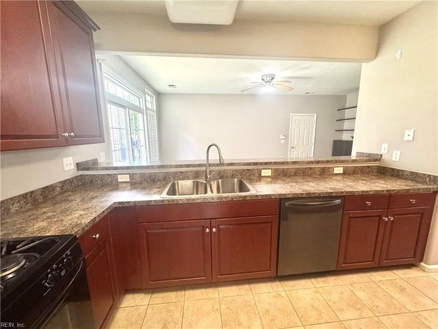 3210 Duke Of Glouchester DR, Suffolk, VA 23434
