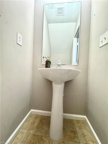 3210 Duke Of Glouchester DR, Suffolk, VA 23434