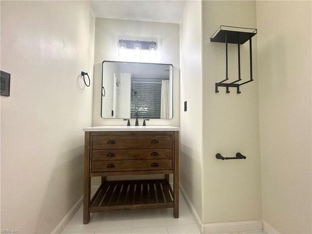 3210 Duke Of Glouchester DR, Suffolk, VA 23434