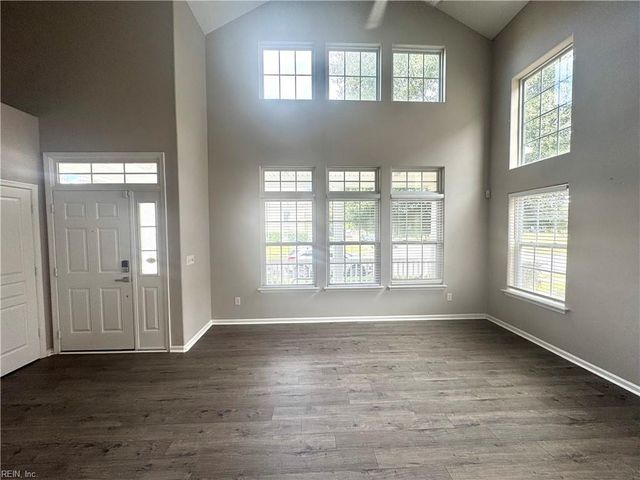 3210 Duke Of Glouchester DR, Suffolk, VA 23434