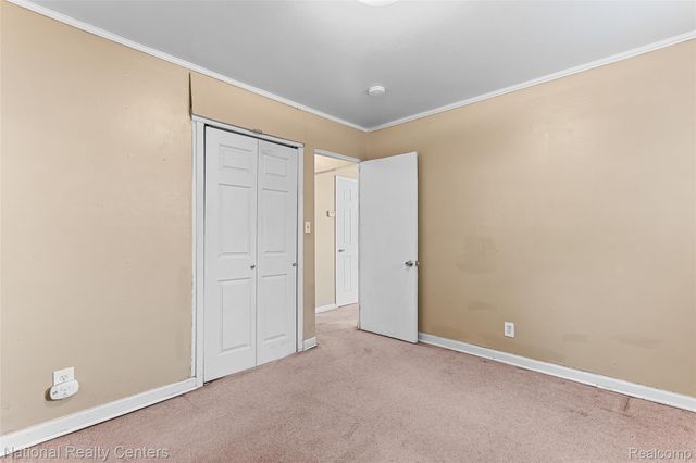 10111 Corning Street, Oak Park, MI 48237