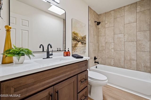 7487 E Wandering Road, Tucson, AZ 85750