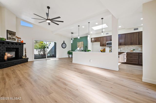 7487 E Wandering Road, Tucson, AZ 85750