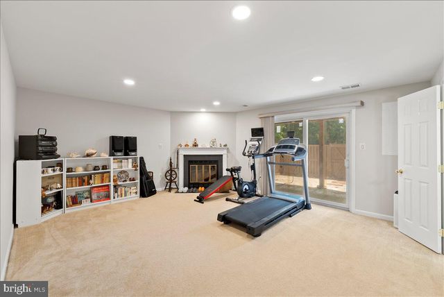 9348 PETER ROY CT, Burke, VA 22015