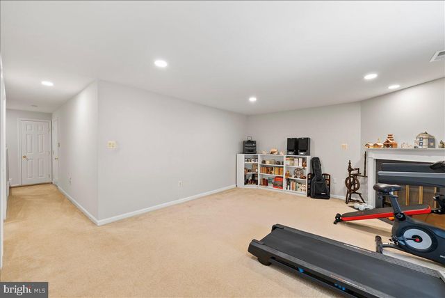 9348 PETER ROY CT, Burke, VA 22015
