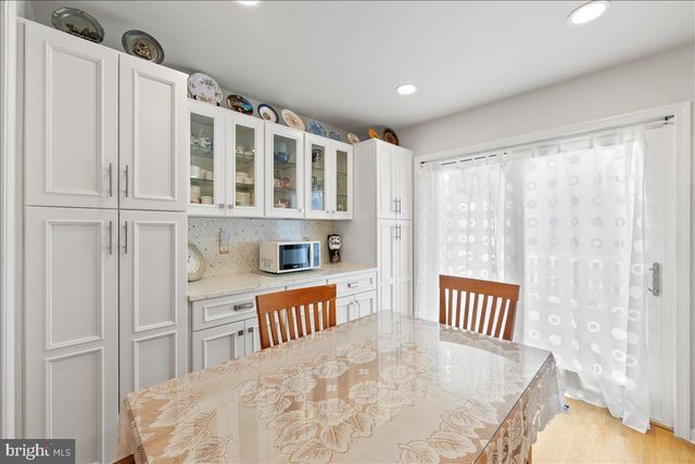 9348 PETER ROY CT, Burke, VA 22015