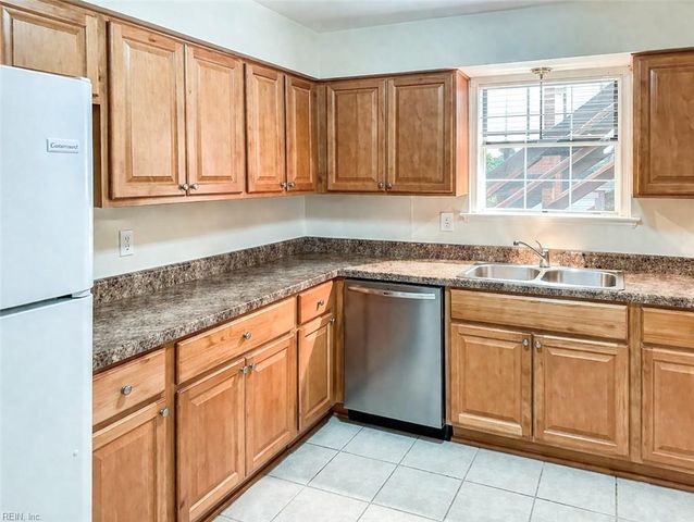 290 Patriot Ln Unit D, Williamsburg, VA 23185