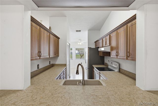 709 Whispering Pines Boulevard, Inverness, FL 34453